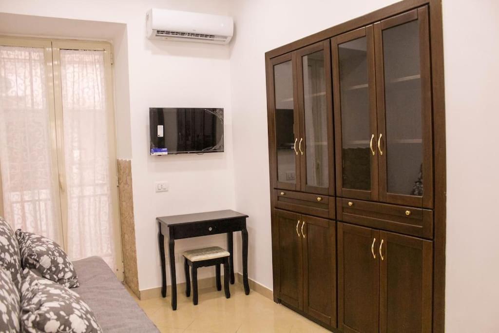 Almameda House *